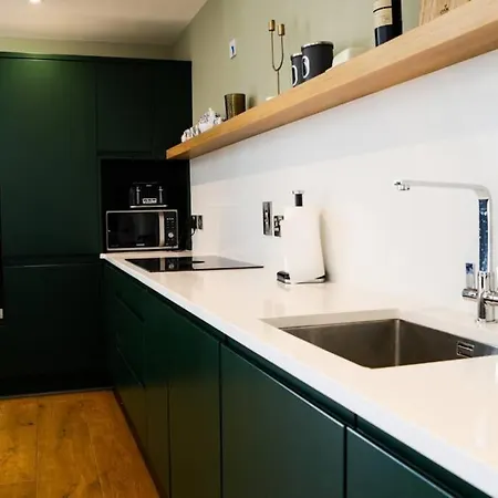 5* Self Catering 度假居 纳奈赫
