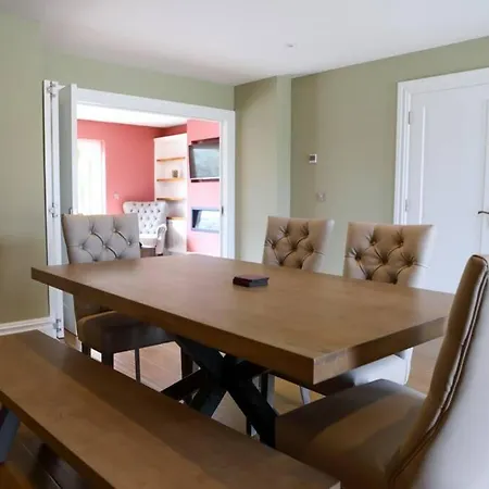 5* Self Catering *