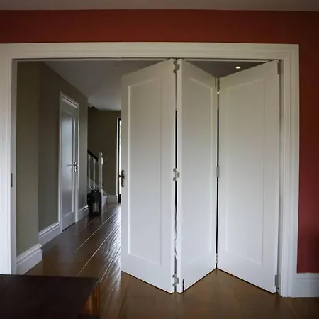 5* Self Catering بيت للعطل نيناغ